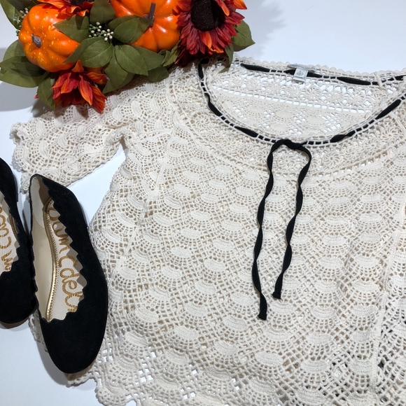 Cato Crochet Boho Lace Scallop Black Ribbon Top - Picture 2 of 6